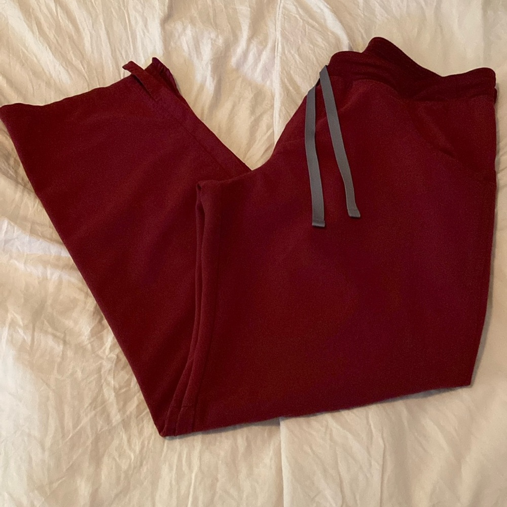 FIGS Women Burgundy Kade Scrub Pants
